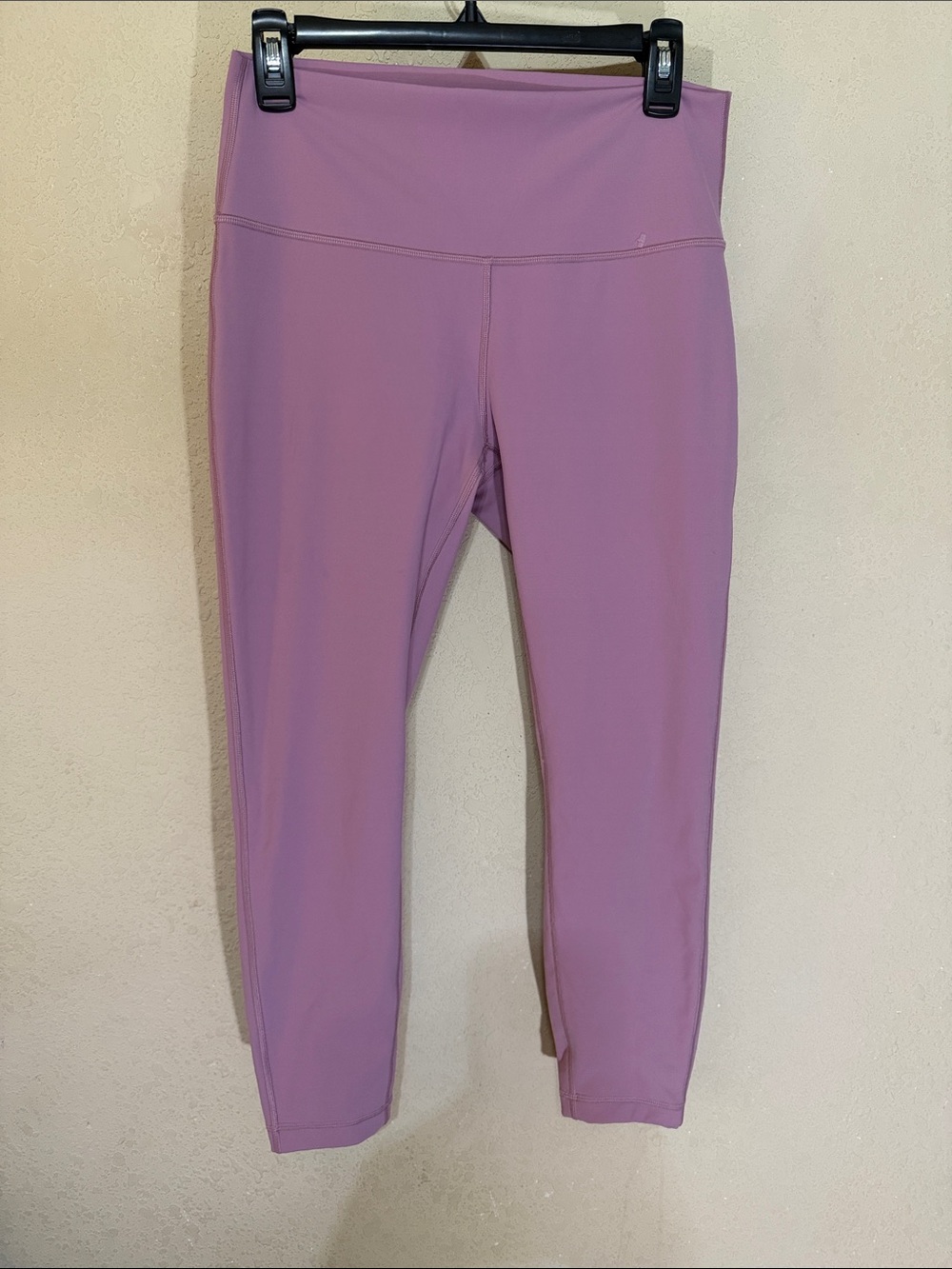 Lululemon wonder under mauve High-Rise Leggings (Size 10) 25”